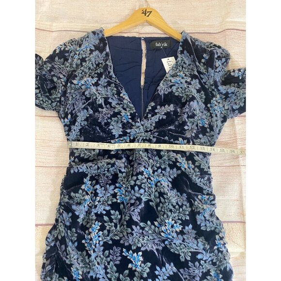NWT Fab'Rik Women's Blue Floral Long Sleeve Classic Dress - Medium - Picture 10 of 15